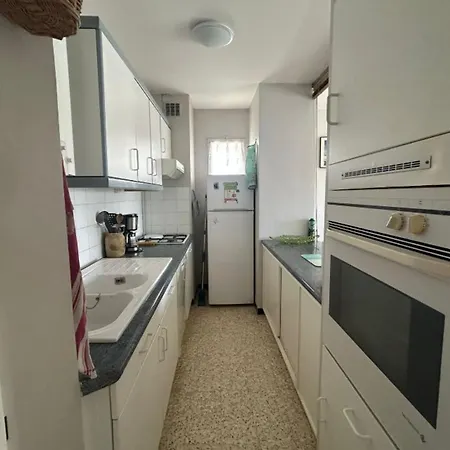 Daire With Balcony 5 Min Walk From The