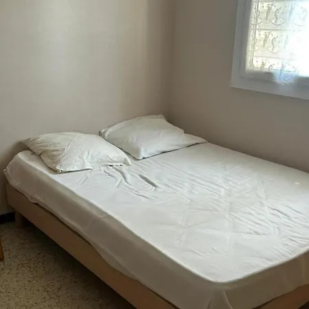 With Balcony 5 Min Walk From The Daire